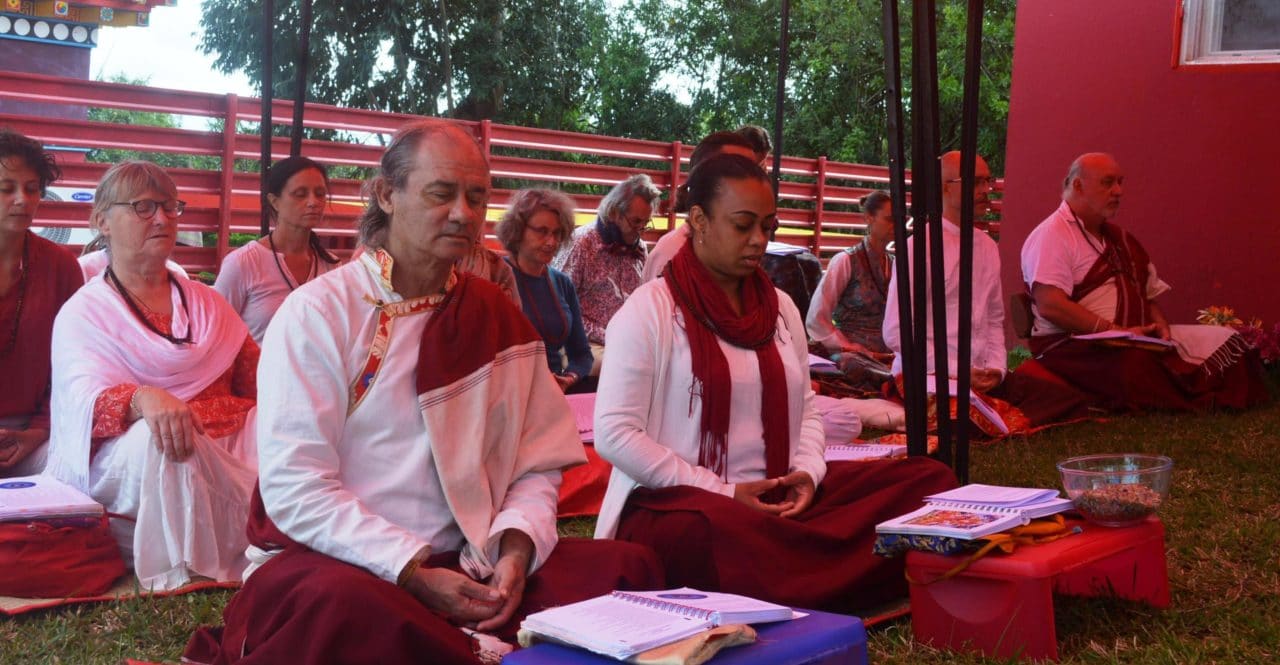 la méditation du Guru Yoga